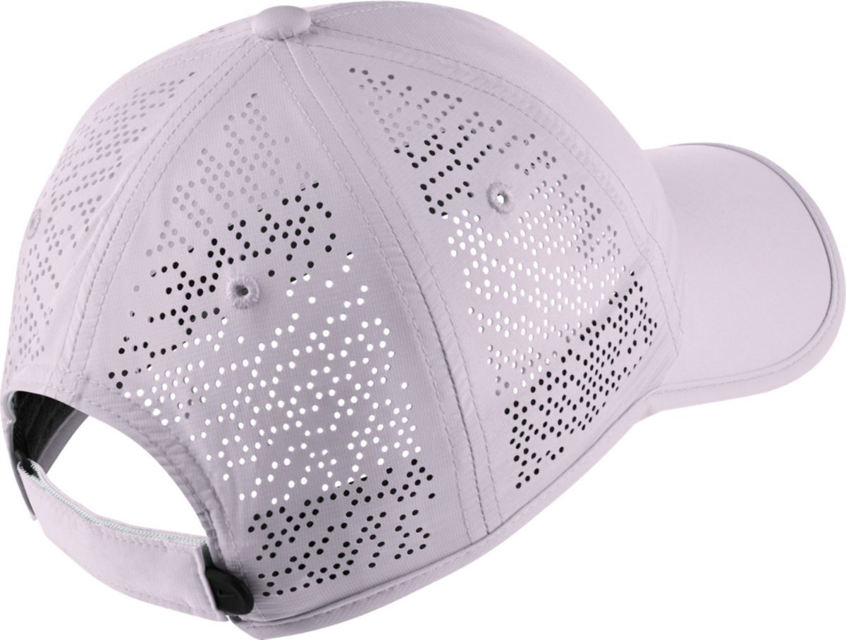 Nike women's 2024 perforated hat